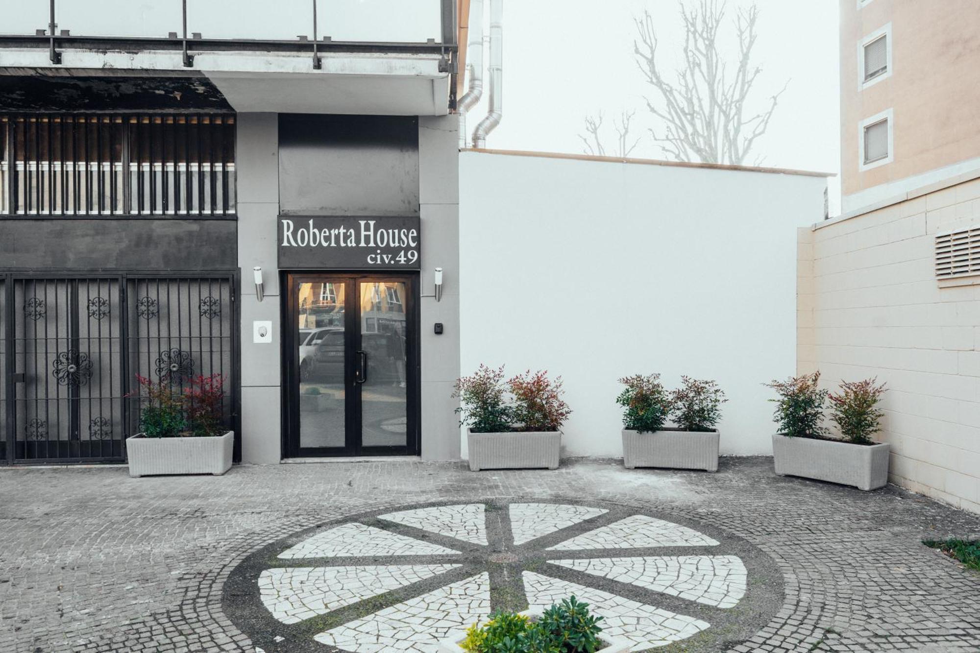 ロッツァーノRoberta Houseアパートメント エクステリア 写真